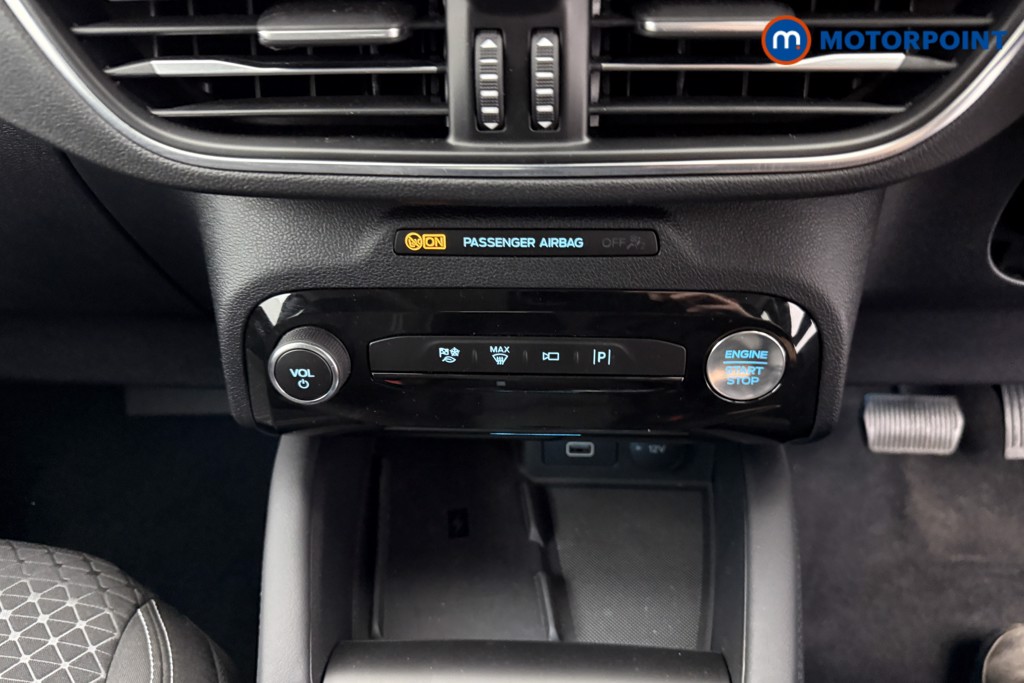 Ford Kuga Titanium Automatic Petrol Plug-In Hybrid SUV - Stock Number (1543218) - 10th supplementary image