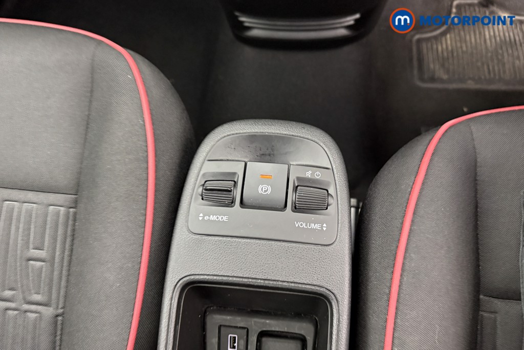 Fiat 500 RED Automatic Electric Hatchback - Stock Number (1543222) - 11th supplementary image