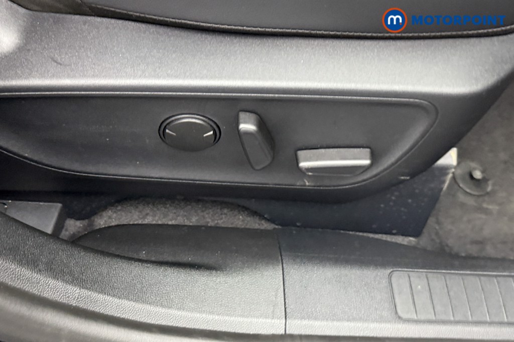 Ford Kuga St-Line X Edition Automatic Petrol Plug-In Hybrid SUV - Stock Number (1543249) - 18th supplementary image