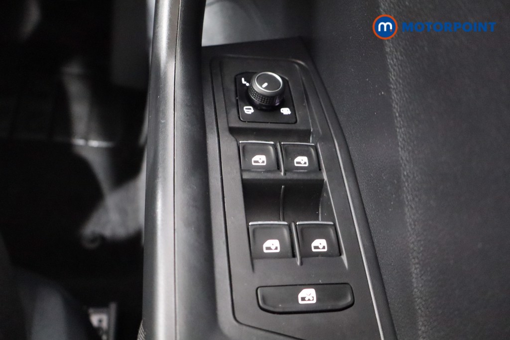 Volkswagen T-Roc SE Manual Petrol SUV - Stock Number (1543278) - 17th supplementary image