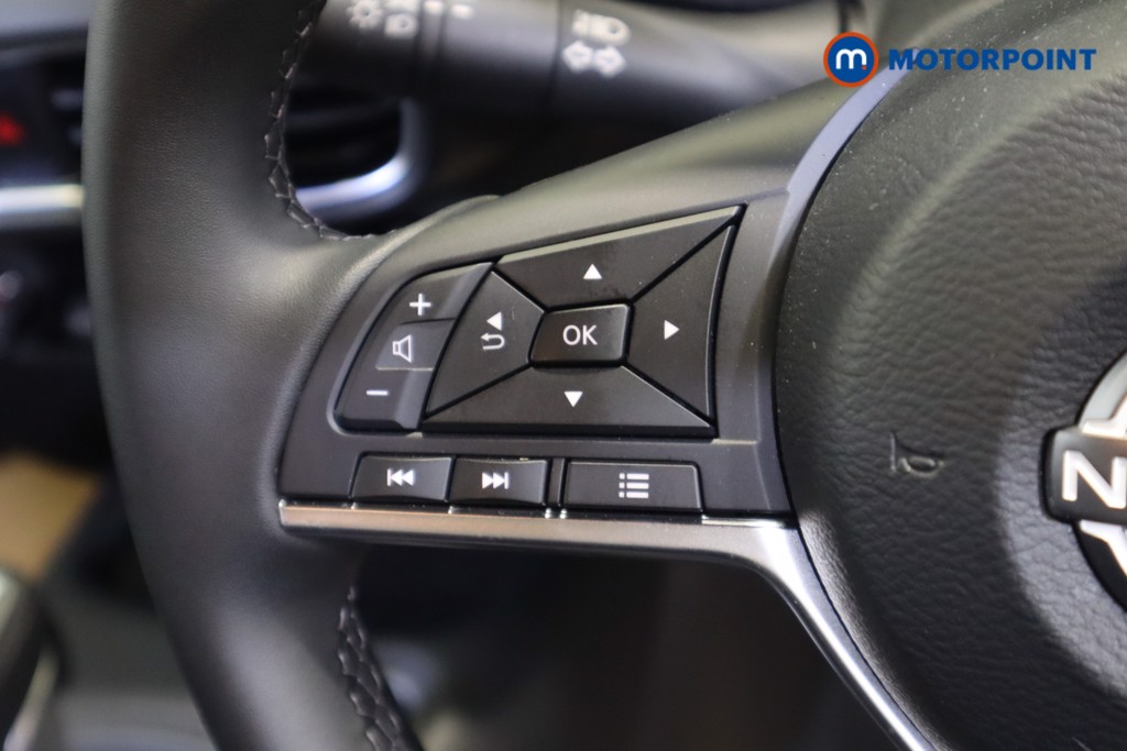 Nissan Juke N-Connecta Automatic Petrol-Electric Hybrid SUV - Stock Number (1543311) - 11th supplementary image