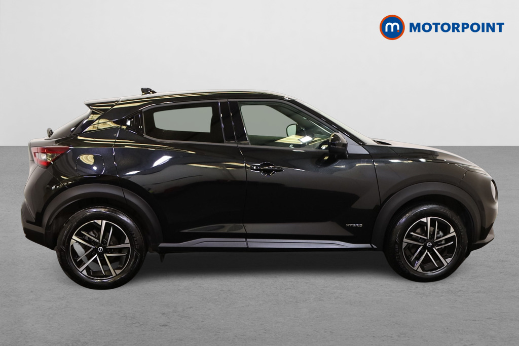 Nissan Juke N-Connecta Automatic Petrol-Electric Hybrid SUV - Stock Number (1543311) - Drivers side