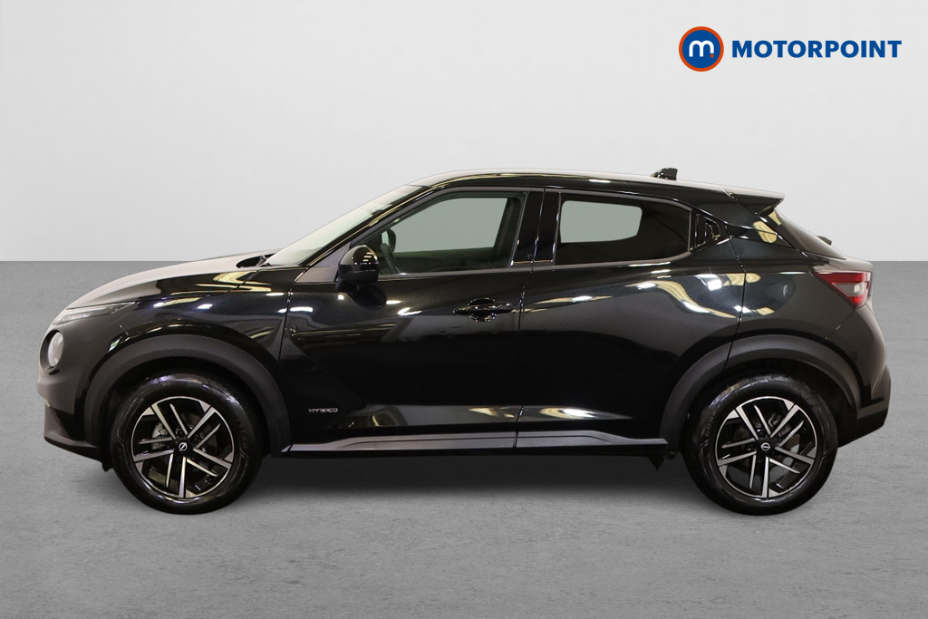 Nissan Juke N-Connecta Automatic Petrol-Electric Hybrid SUV - Stock Number (1543311) - Passenger side