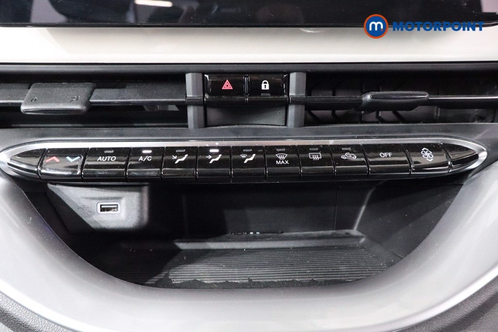 Fiat 500 Icon Automatic Electric Hatchback - Stock Number (1543554) - 15th supplementary image