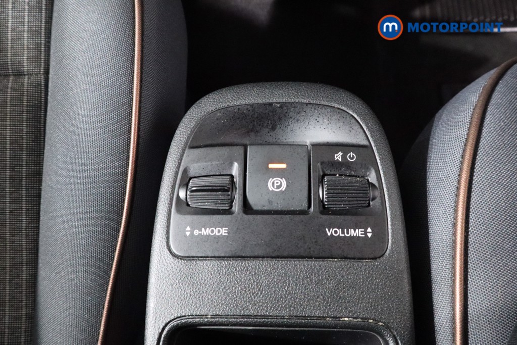 Fiat 500 Icon Automatic Electric Hatchback - Stock Number (1543554) - 17th supplementary image