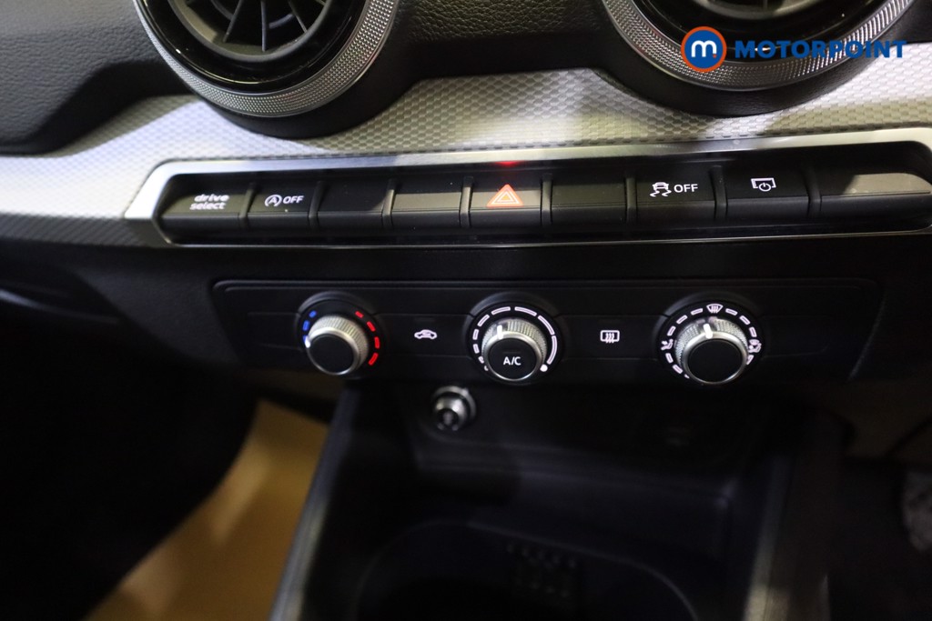 Audi Q2 Technik Manual Petrol SUV - Stock Number (1543860) - 4th supplementary image