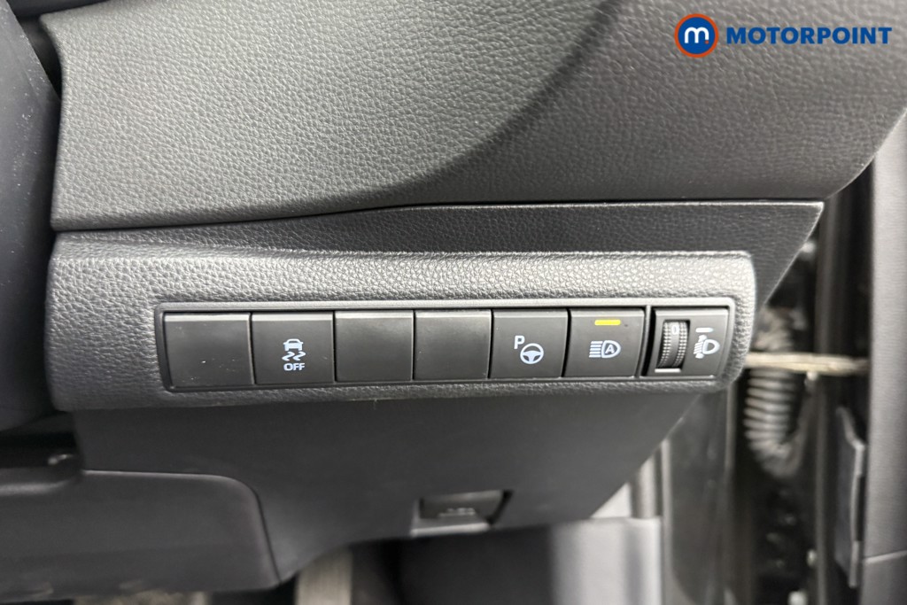Toyota Corolla Icon Tech Automatic Petrol-Electric Hybrid Estate - Stock Number (1543929) - 14th supplementary image
