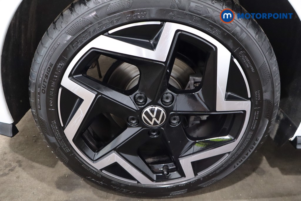 Volkswagen Golf R-Line Manual Petrol Hatchback - Stock Number (1543969) - 9th supplementary image