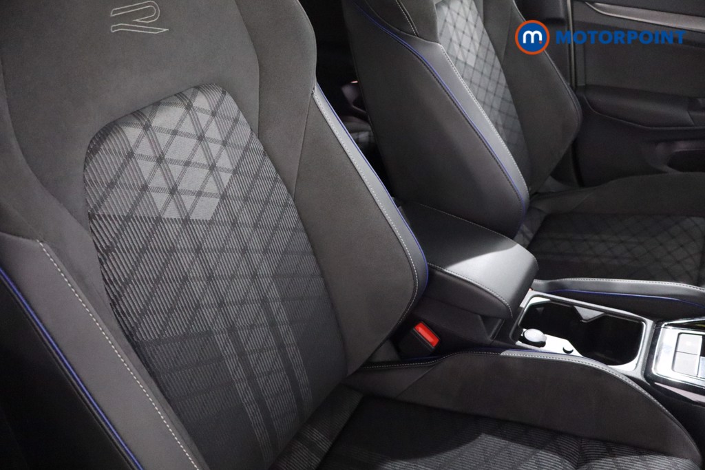 Volkswagen Golf R-Line Manual Petrol Hatchback - Stock Number (1543969) - 21st supplementary image