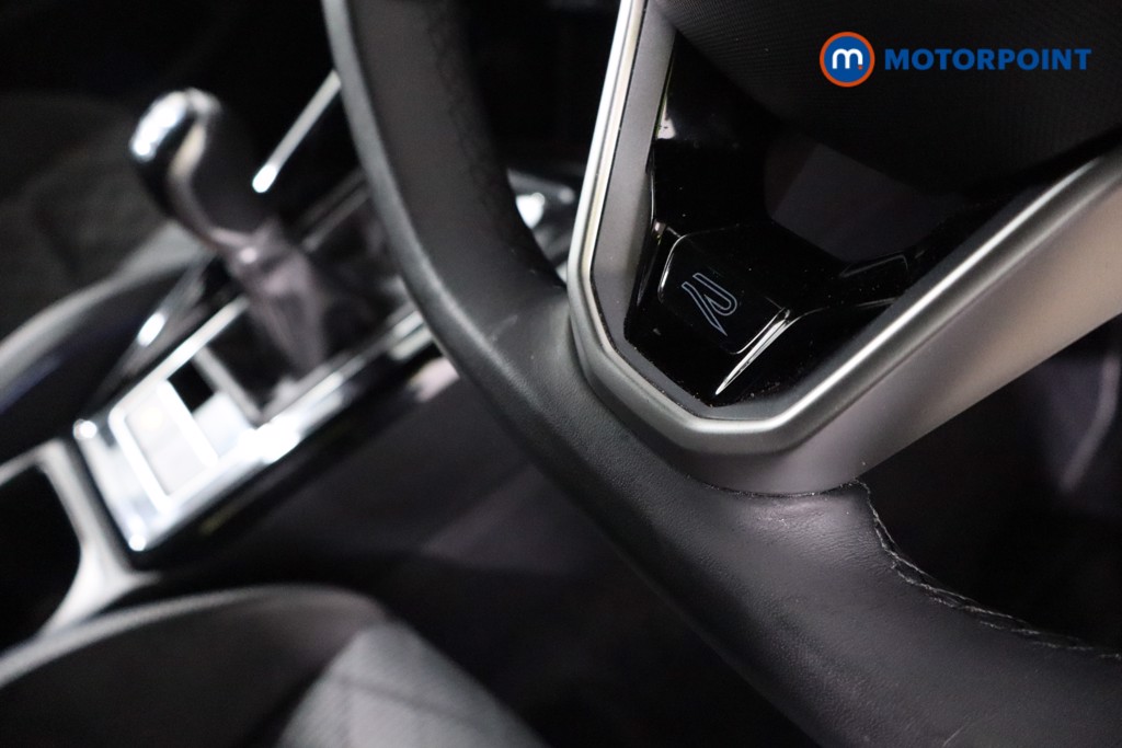 Volkswagen Golf R-Line Manual Petrol Hatchback - Stock Number (1543969) - 24th supplementary image
