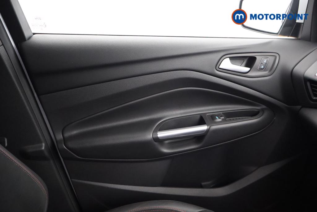 Ford Kuga St-Line Manual Petrol SUV - Stock Number (1544022) - 8th supplementary image