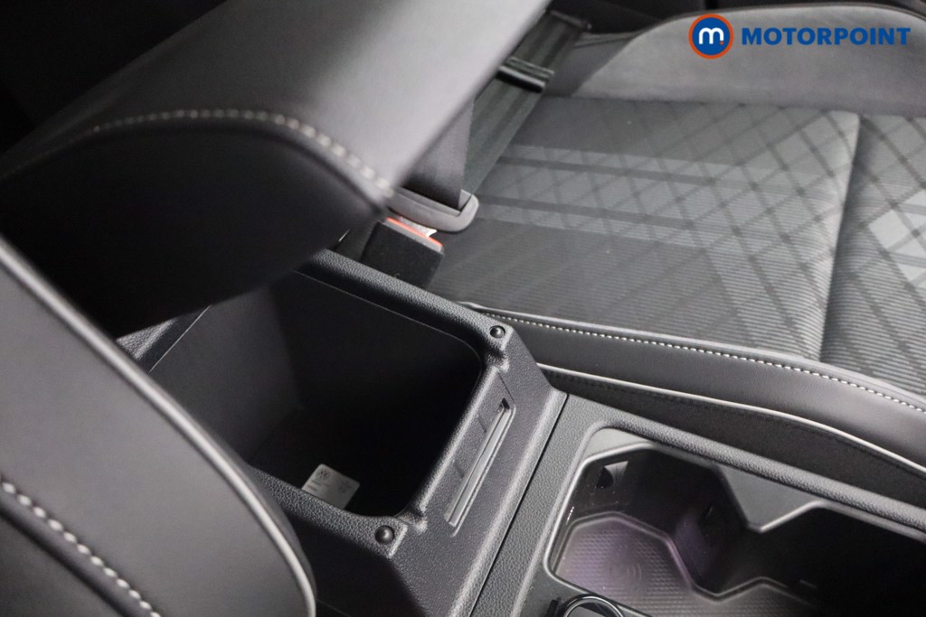 Volkswagen Golf R-Line Automatic Diesel Hatchback - Stock Number (1544369) - 8th supplementary image