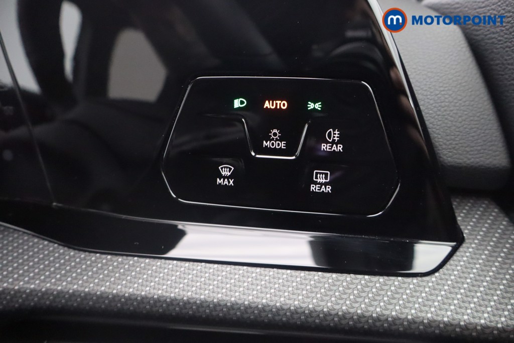 Volkswagen Golf R-Line Automatic Diesel Hatchback - Stock Number (1544369) - 12th supplementary image