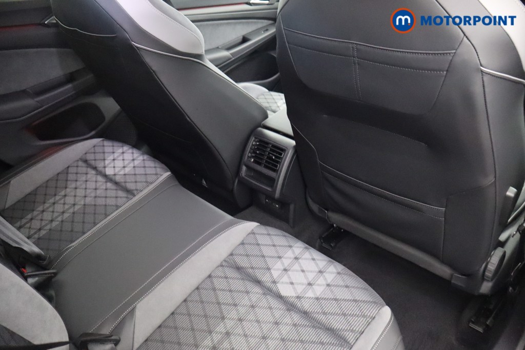 Volkswagen Golf R-Line Automatic Diesel Hatchback - Stock Number (1544369) - 18th supplementary image