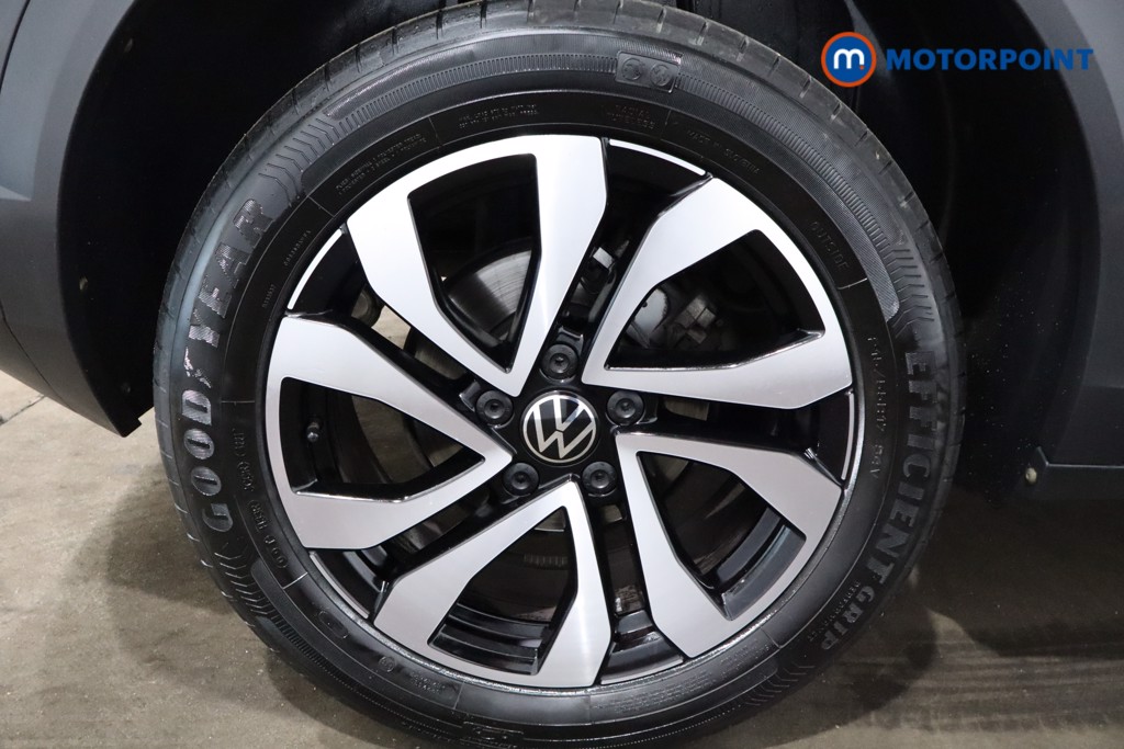 Volkswagen T-Roc Active Manual Petrol SUV - Stock Number (1544667) - 9th supplementary image