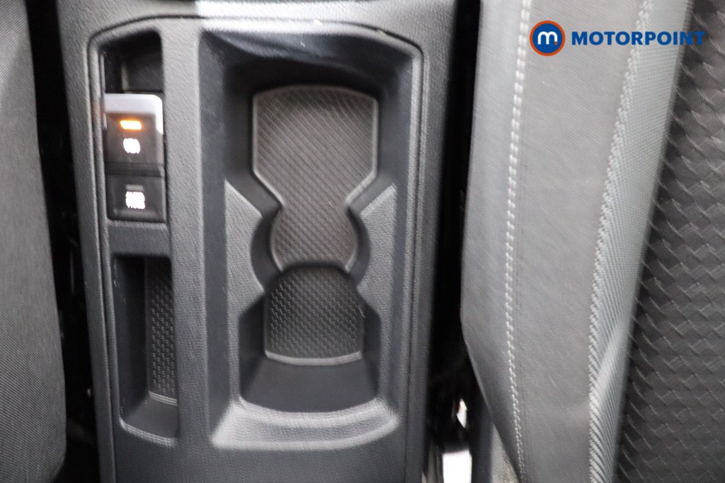 Volkswagen T-Roc Active Manual Petrol SUV - Stock Number (1544667) - 16th supplementary image