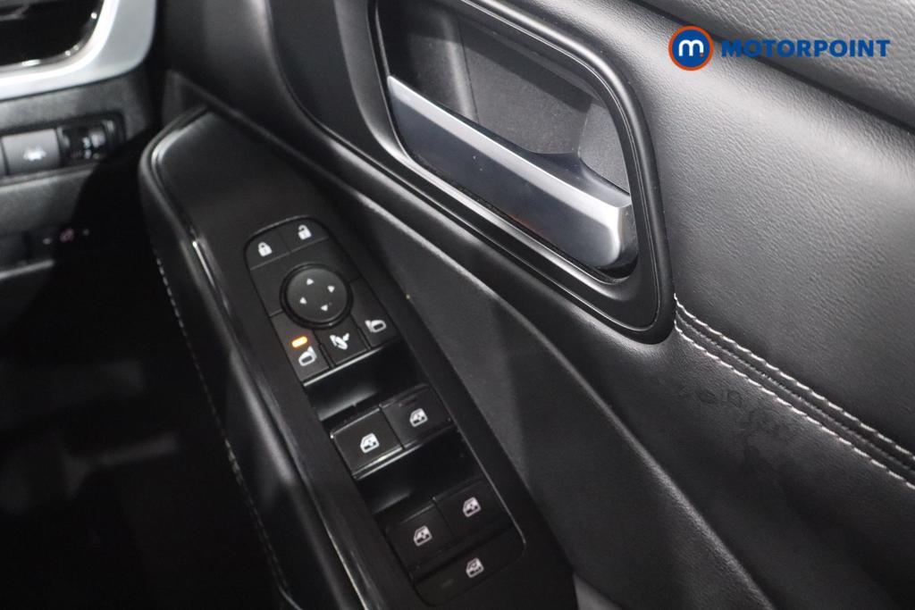 Nissan Qashqai N-Connecta Manual Petrol SUV - Stock Number (1544681) - 11th supplementary image