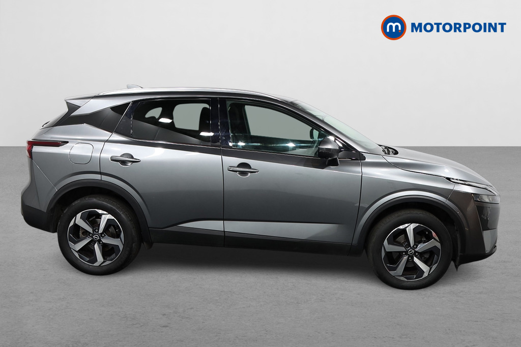Nissan Qashqai N-Connecta Manual Petrol SUV - Stock Number (1544681) - Drivers side