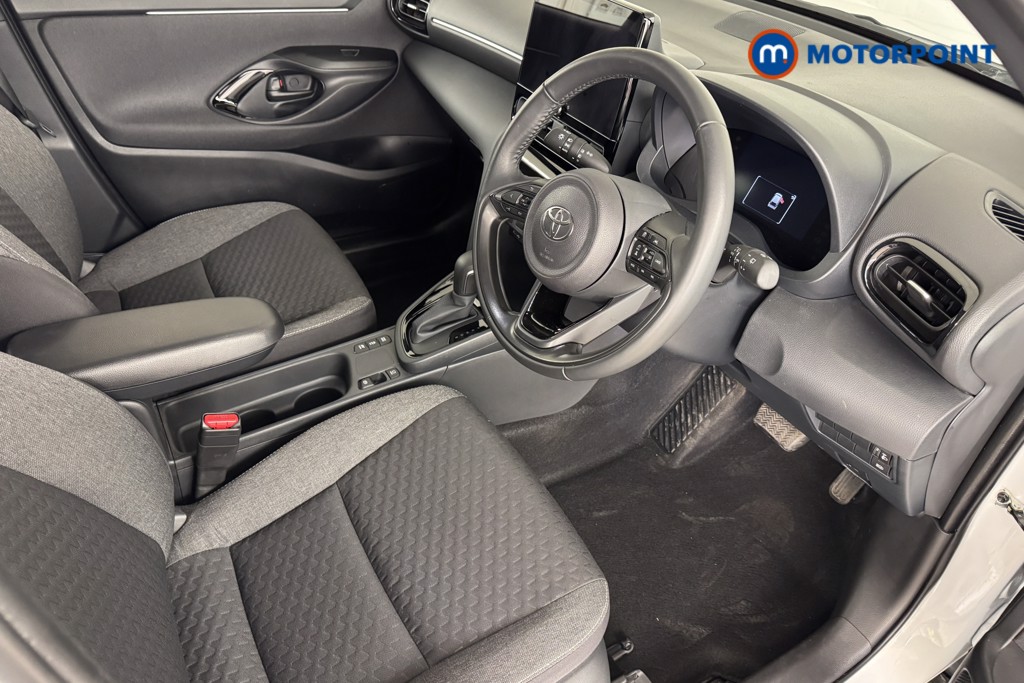 Toyota Yaris Cross Design Automatic Petrol-Electric Hybrid Estate - Stock Number (1544714) - 6th supplementary image