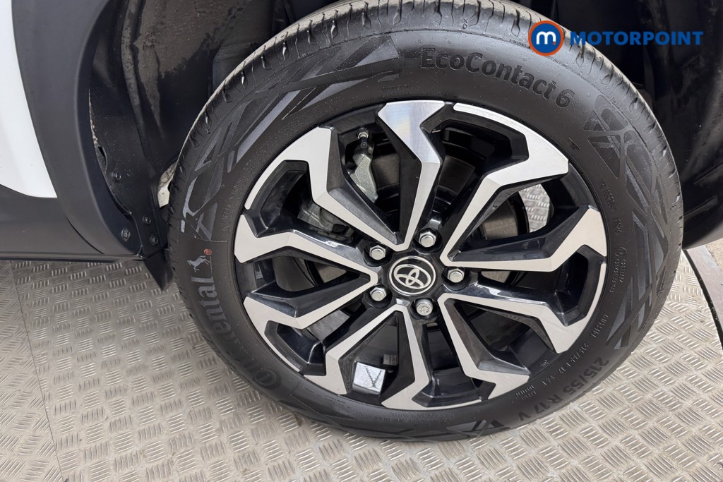 Toyota Yaris Cross Design Automatic Petrol-Electric Hybrid Estate - Stock Number (1544714) - 24th supplementary image