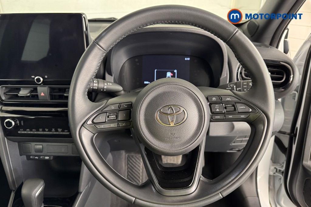 Toyota Yaris Cross Design Automatic Petrol-Electric Hybrid Estate - Stock Number (1544714) - 1st supplementary image