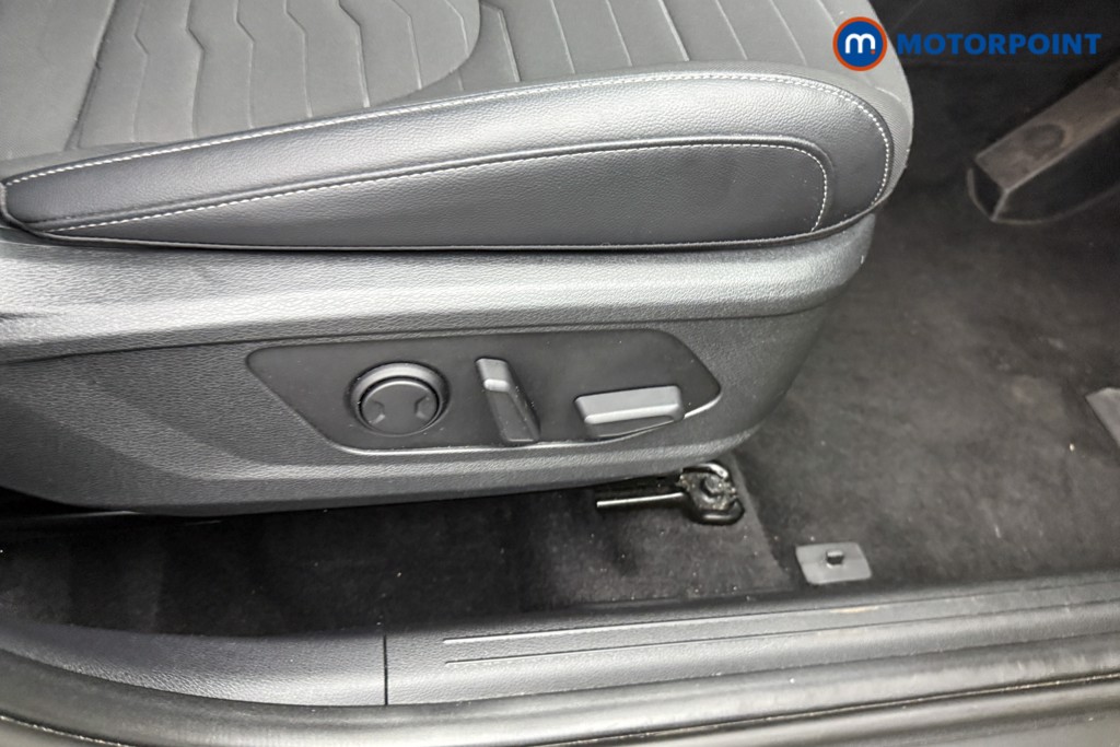 KIA Sportage 3 Automatic Petrol-Electric Hybrid SUV - Stock Number (1544851) - 19th supplementary image