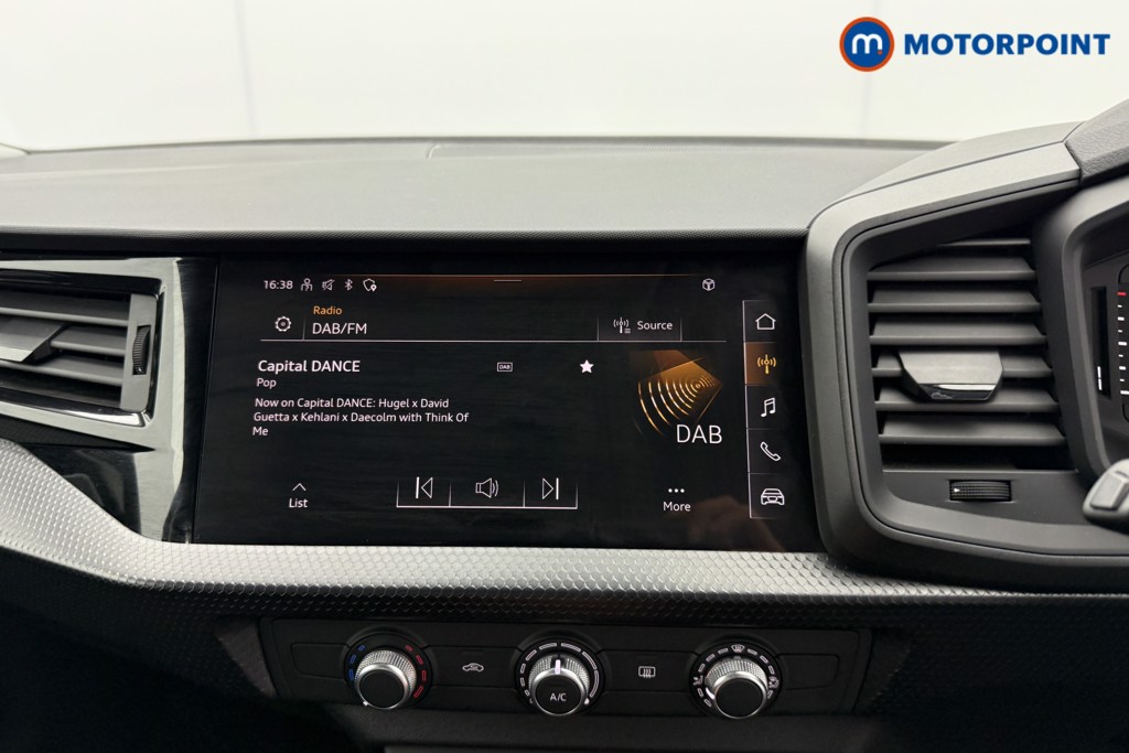 Audi A1 Technik Manual Petrol Hatchback - Stock Number (1544861) - 5th supplementary image