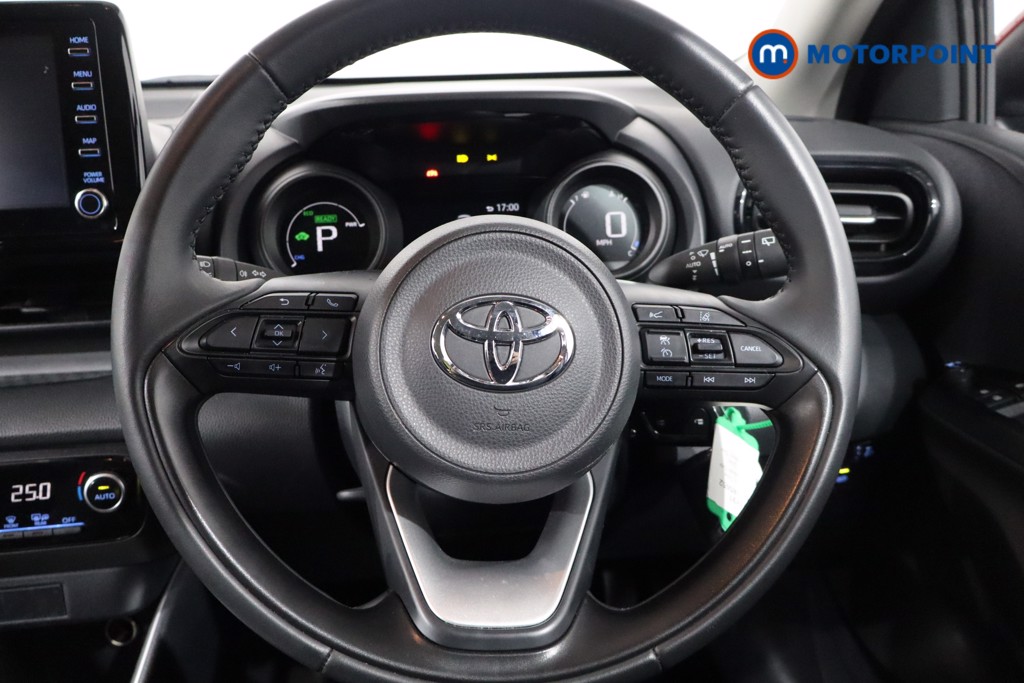 Toyota Yaris Design Automatic Petrol-Electric Hybrid Hatchback - Stock Number (1544891) - 6th supplementary image