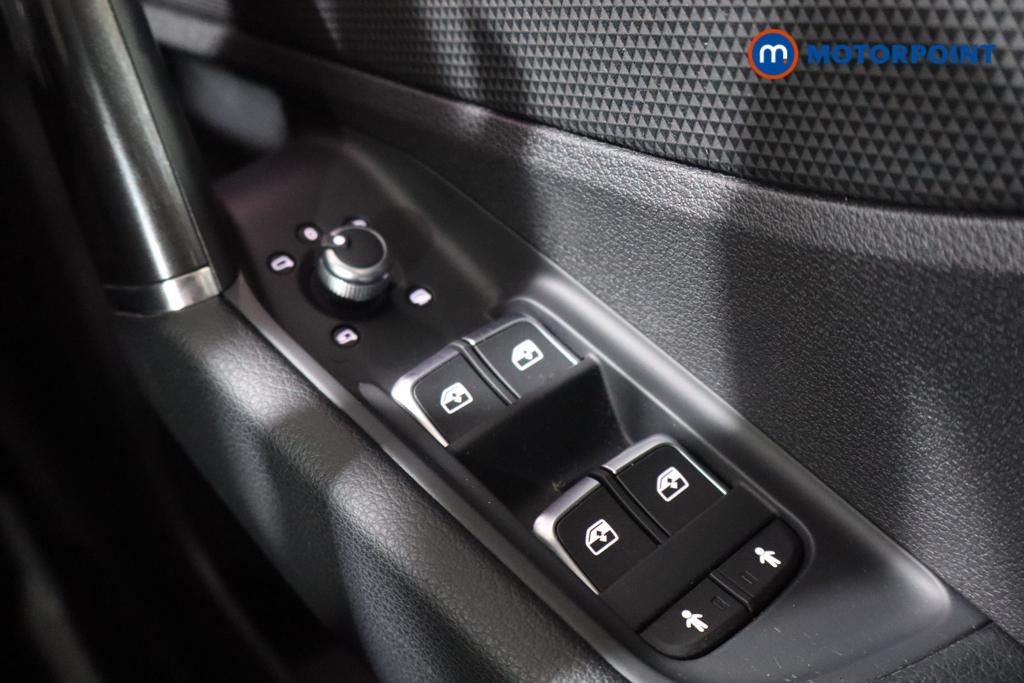 Audi Q2 S Line Automatic Petrol SUV - Stock Number (1544904) - 13th supplementary image