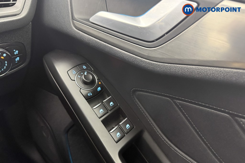 Ford Focus Titanium Edition Manual Petrol-Electric Hybrid Hatchback - Stock Number (1540799) - 16th supplementary image