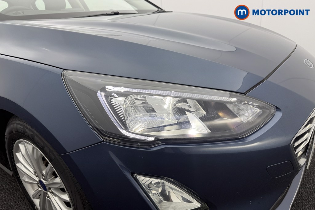Ford Focus Titanium Edition Manual Petrol-Electric Hybrid Hatchback - Stock Number (1540799) - 19th supplementary image
