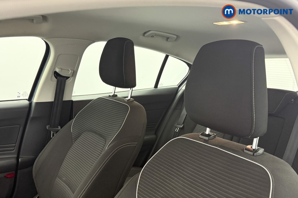 Ford Focus Titanium Edition Manual Petrol-Electric Hybrid Hatchback - Stock Number (1540799) - 23rd supplementary image