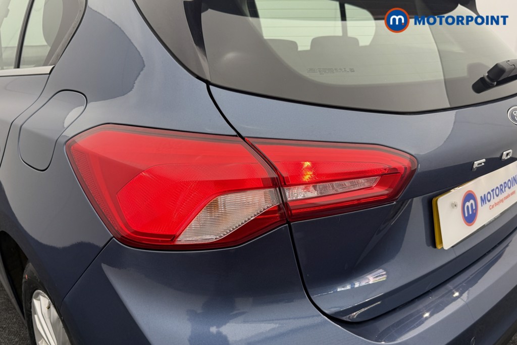 Ford Focus Titanium Edition Manual Petrol-Electric Hybrid Hatchback - Stock Number (1540799) - 25th supplementary image