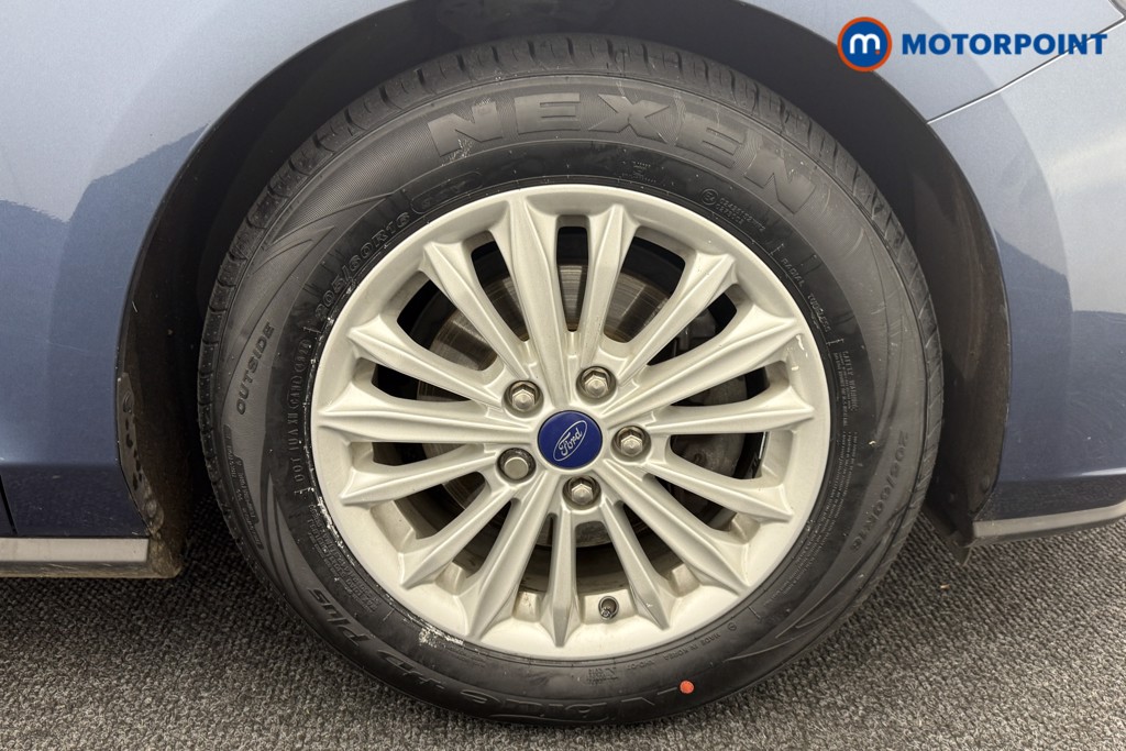 Ford Focus Titanium Edition Manual Petrol-Electric Hybrid Hatchback - Stock Number (1540799) - 31st supplementary image