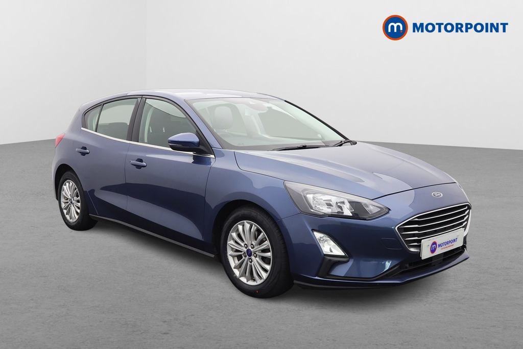 Ford Focus Titanium Edition Manual Petrol-Electric Hybrid Hatchback - Stock Number (1540799) - Drivers side front corner