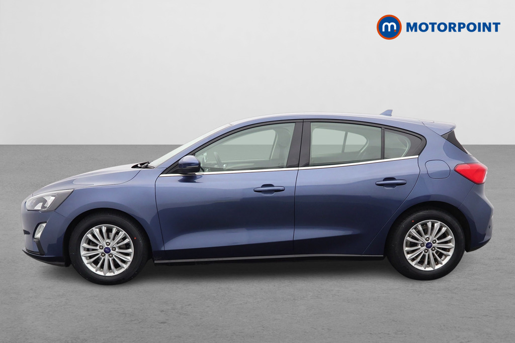 Ford Focus Titanium Edition Manual Petrol-Electric Hybrid Hatchback - Stock Number (1540799) - Passenger side