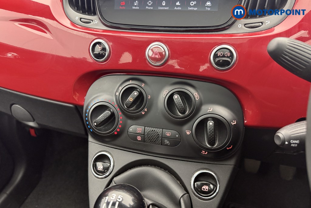 Fiat 500 RED Manual Petrol-Electric Hybrid Hatchback - Stock Number (1541100) - 4th supplementary image
