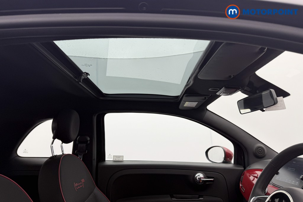 Fiat 500 RED Manual Petrol-Electric Hybrid Hatchback - Stock Number (1541100) - 10th supplementary image