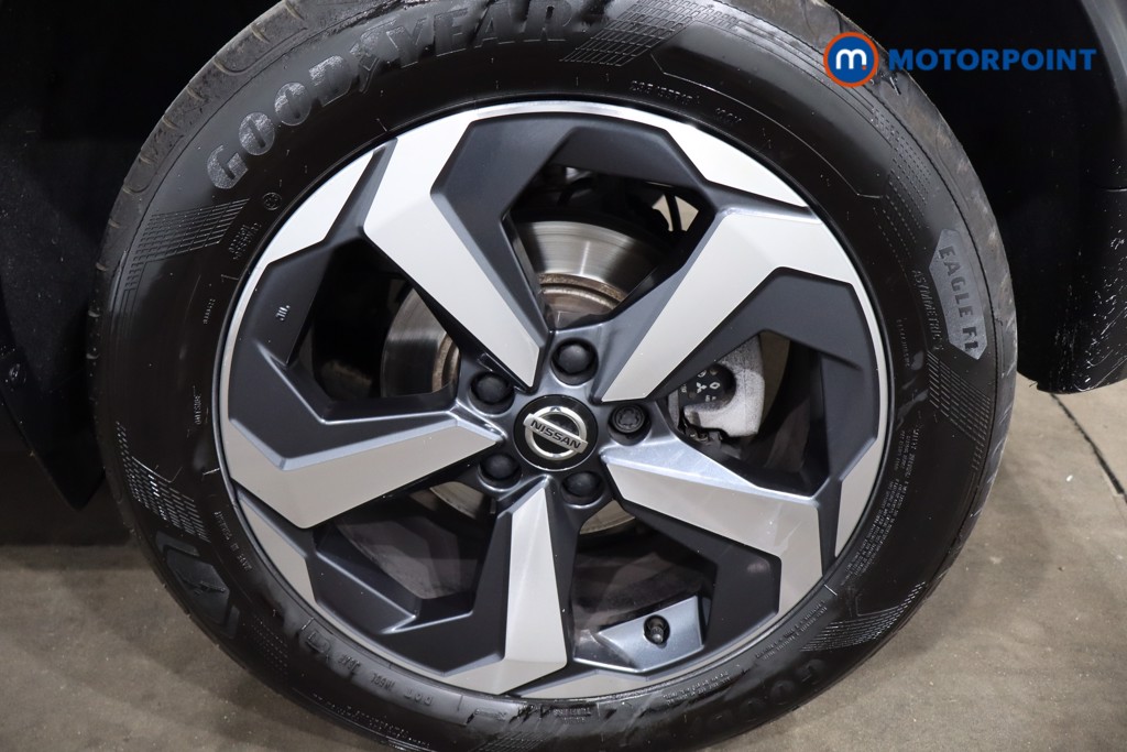 Nissan Qashqai N-Connecta Manual Petrol SUV - Stock Number (1543345) - 12th supplementary image