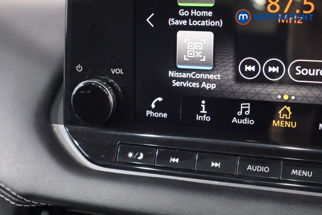 Nissan Qashqai N-Connecta Manual Petrol SUV - Stock Number (1543345) - 14th supplementary image