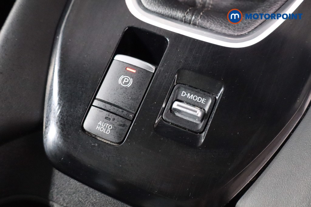 Nissan Qashqai N-Connecta Manual Petrol SUV - Stock Number (1543345) - 18th supplementary image