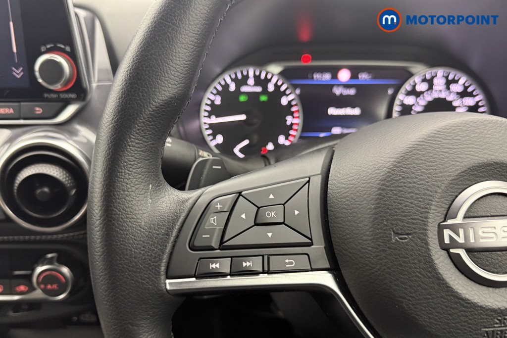 Nissan Juke N-Connecta Automatic Petrol SUV - Stock Number (1544031) - 10th supplementary image