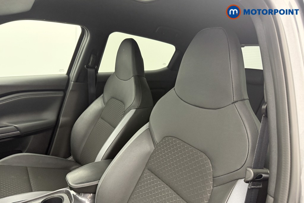 Nissan Juke N-Connecta Automatic Petrol SUV - Stock Number (1544031) - 20th supplementary image