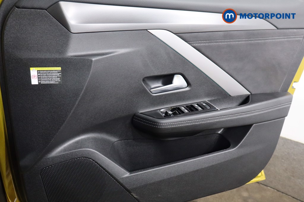 Vauxhall Astra Ultimate Automatic Petrol Plug-In Hybrid Hatchback - Stock Number (1539501) - 21st supplementary image