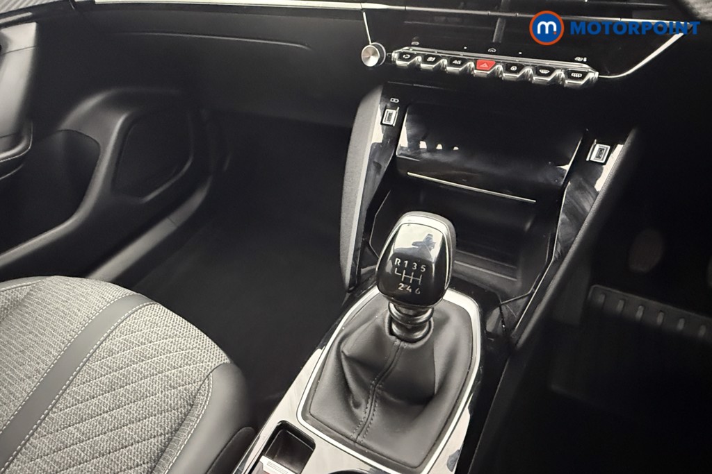 Peugeot 2008 Allure Manual Petrol SUV - Stock Number (1543258) - 5th supplementary image
