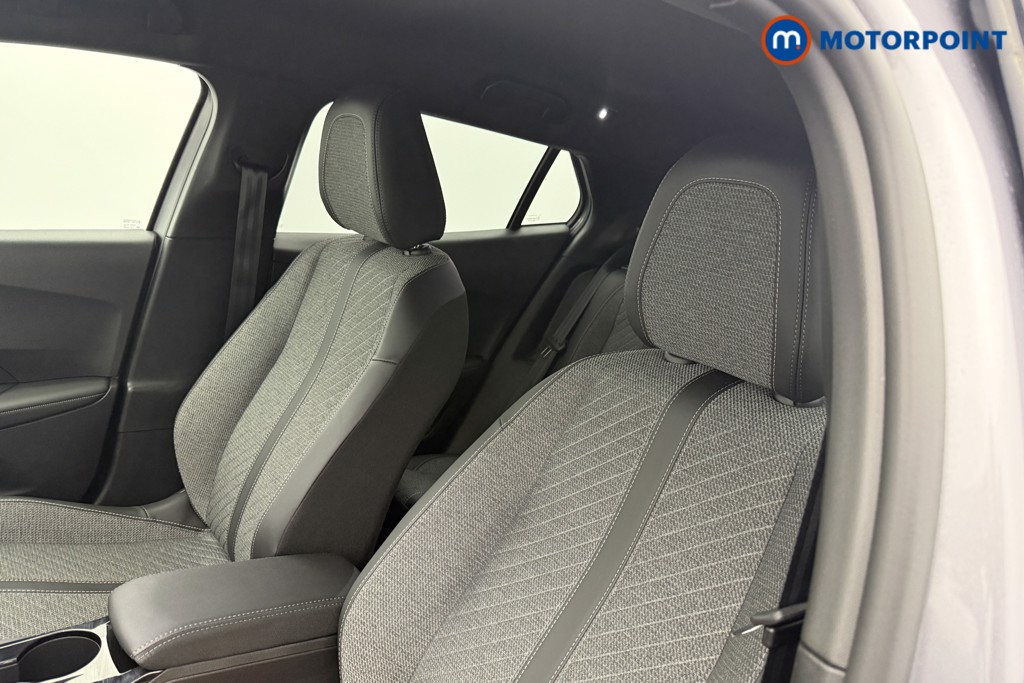 Peugeot 2008 Allure Manual Petrol SUV - Stock Number (1543258) - 19th supplementary image