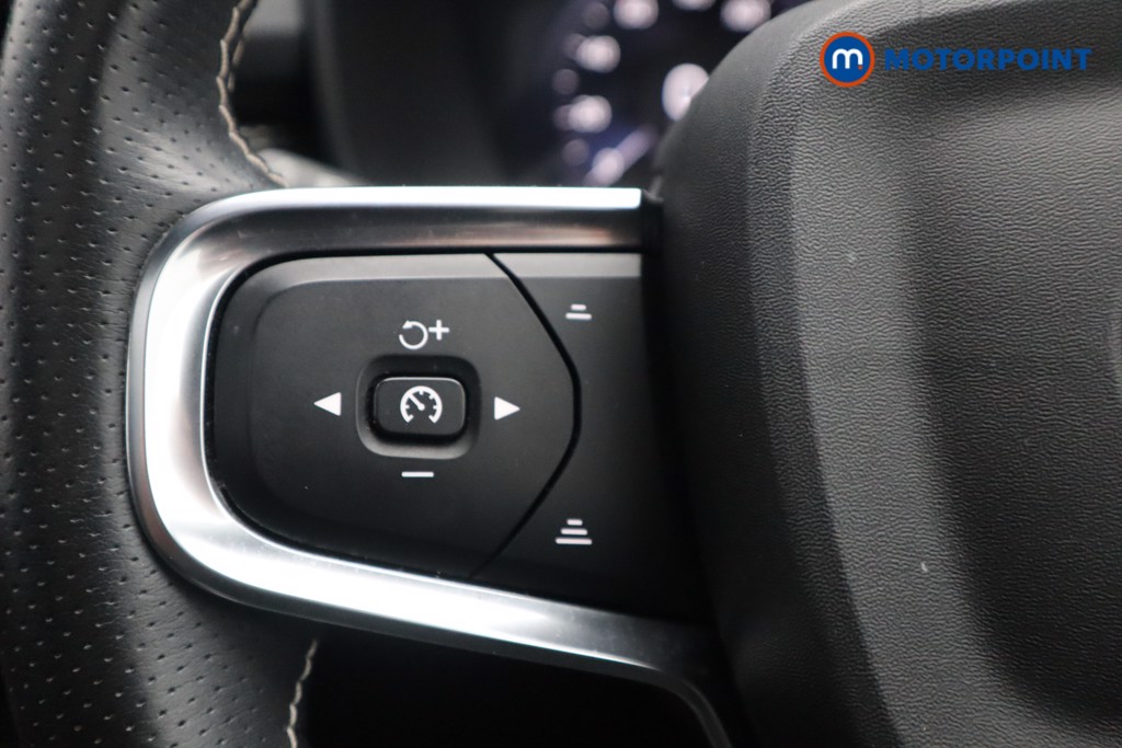 Volvo Xc40 R Design Manual Petrol SUV - Stock Number (1528192) - 12th supplementary image