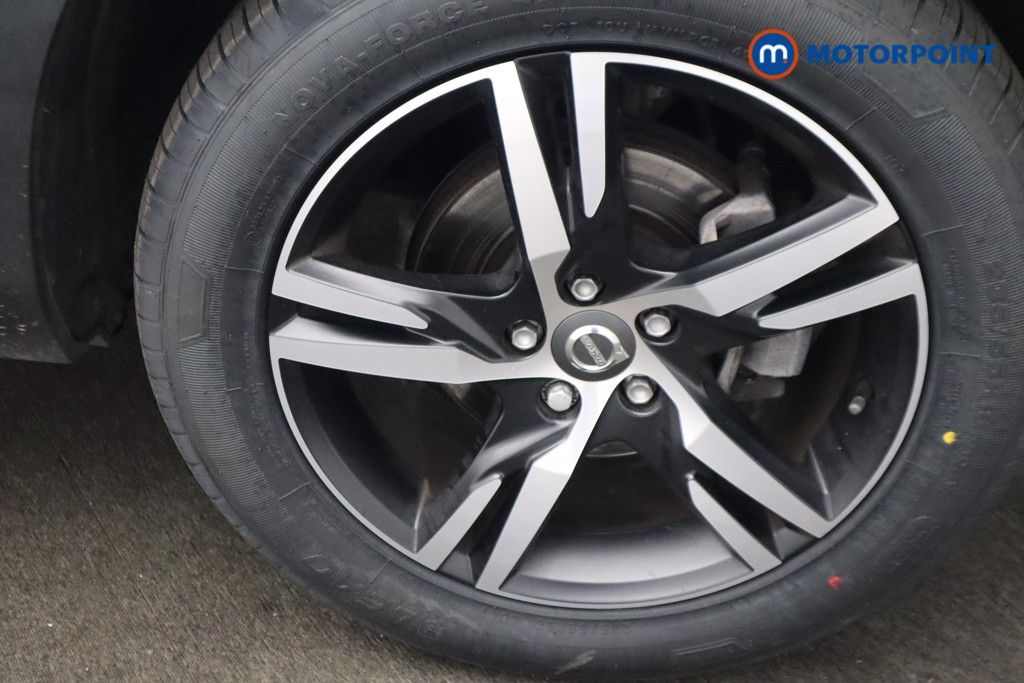 Volvo Xc40 R Design Manual Petrol SUV - Stock Number (1528192) - 17th supplementary image