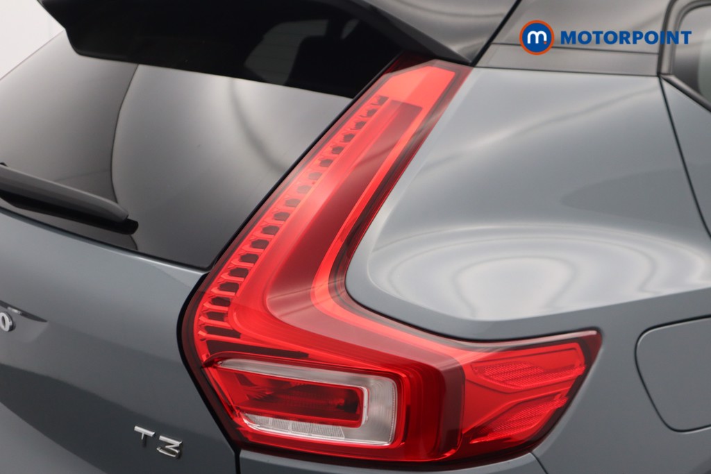 Volvo Xc40 R Design Manual Petrol SUV - Stock Number (1528192) - 23rd supplementary image