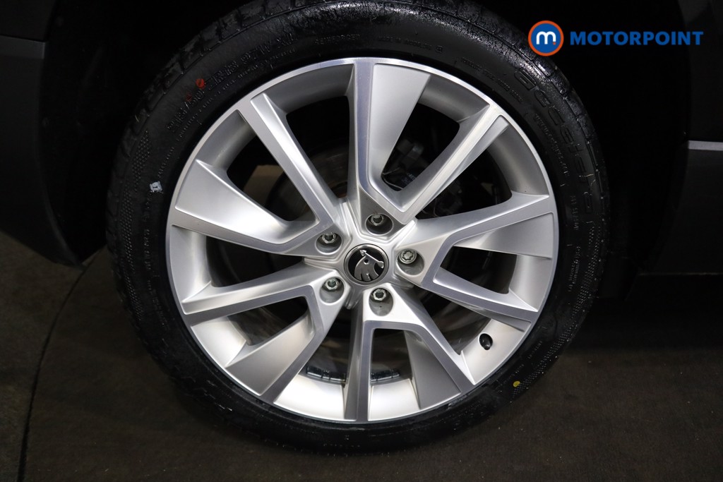 Skoda Karoq Se L Manual Petrol SUV - Stock Number (1529472) - 14th supplementary image